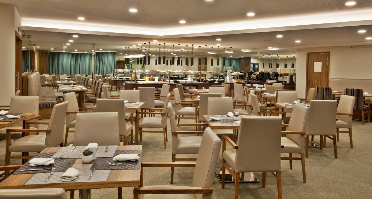 Ramada By Wyndham Lisbon Hotel Bagian luar foto