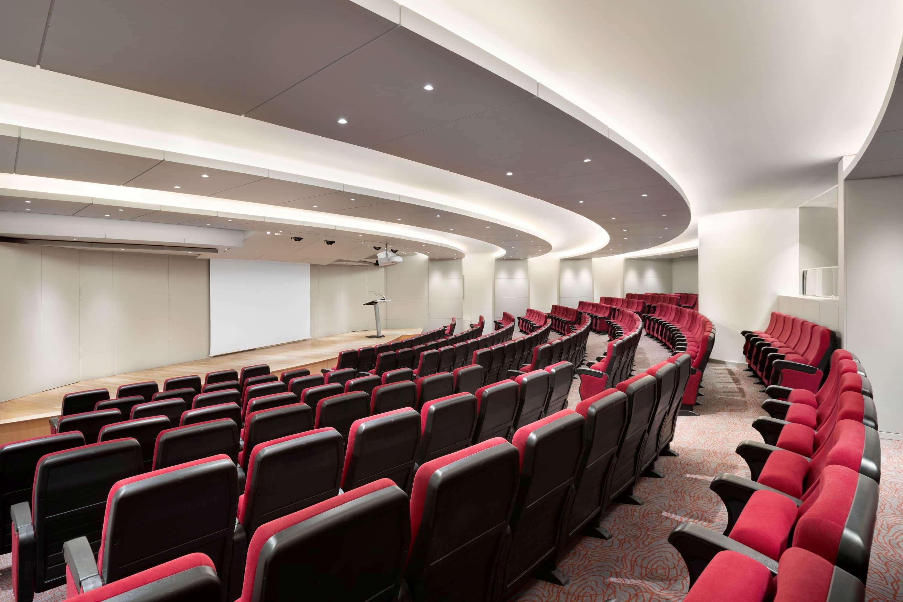 Ramada By Wyndham Lisbon Hotel Bagian luar foto