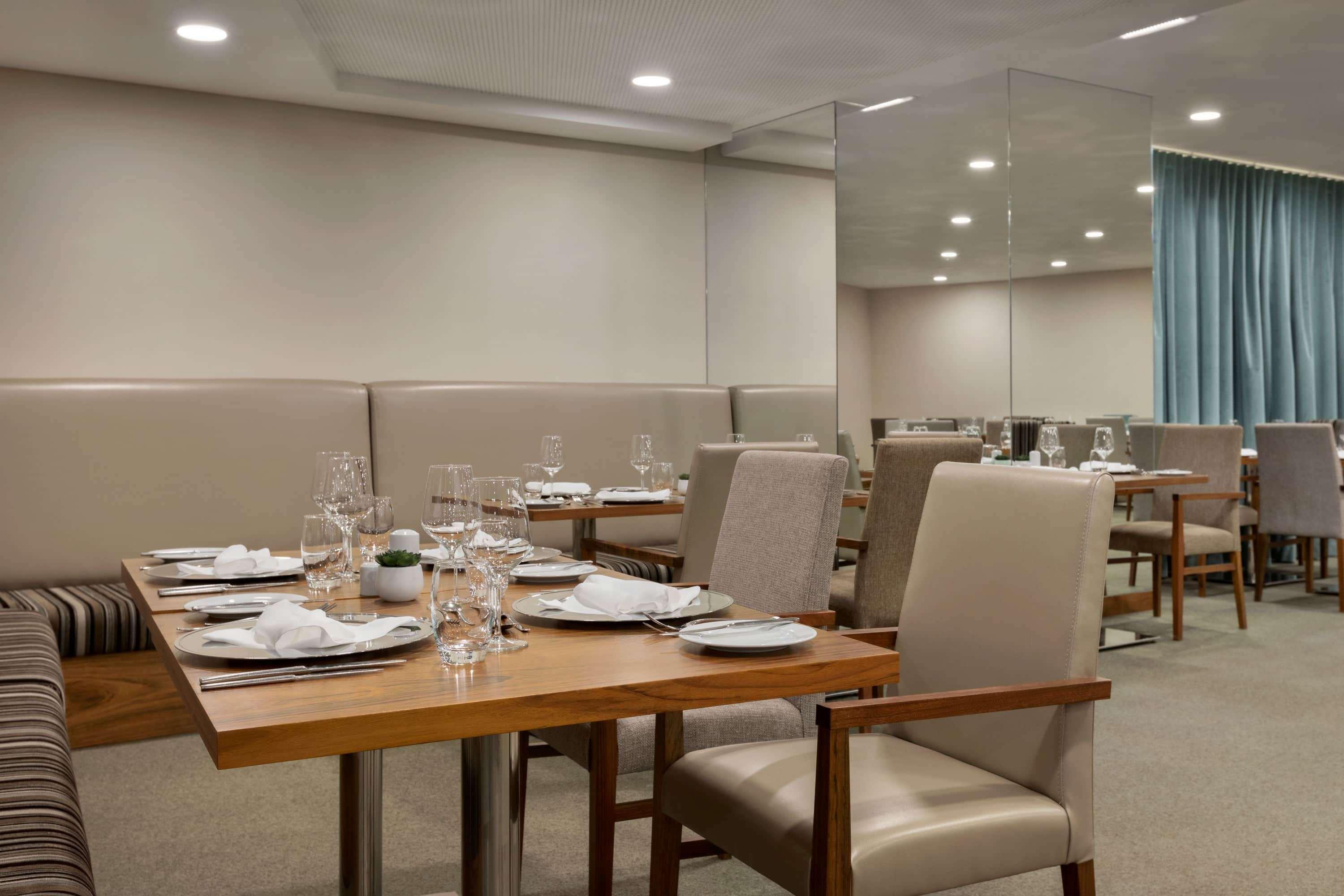 Ramada By Wyndham Lisbon Hotel Bagian luar foto